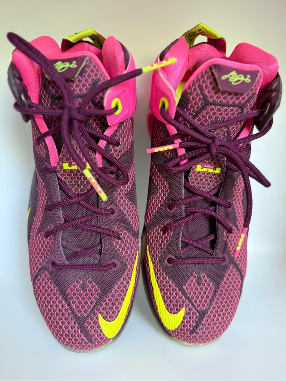 Nike LeBron 12 Boys Basketball Sneakers Purple Pink Yellow Size 6Y EU 38.5